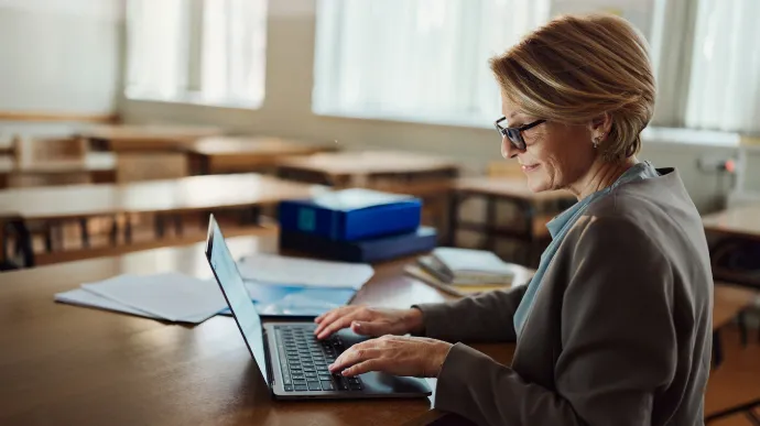 Webinar Building Trust in AI Webinar Graphics Package LP Banner 690x387 1