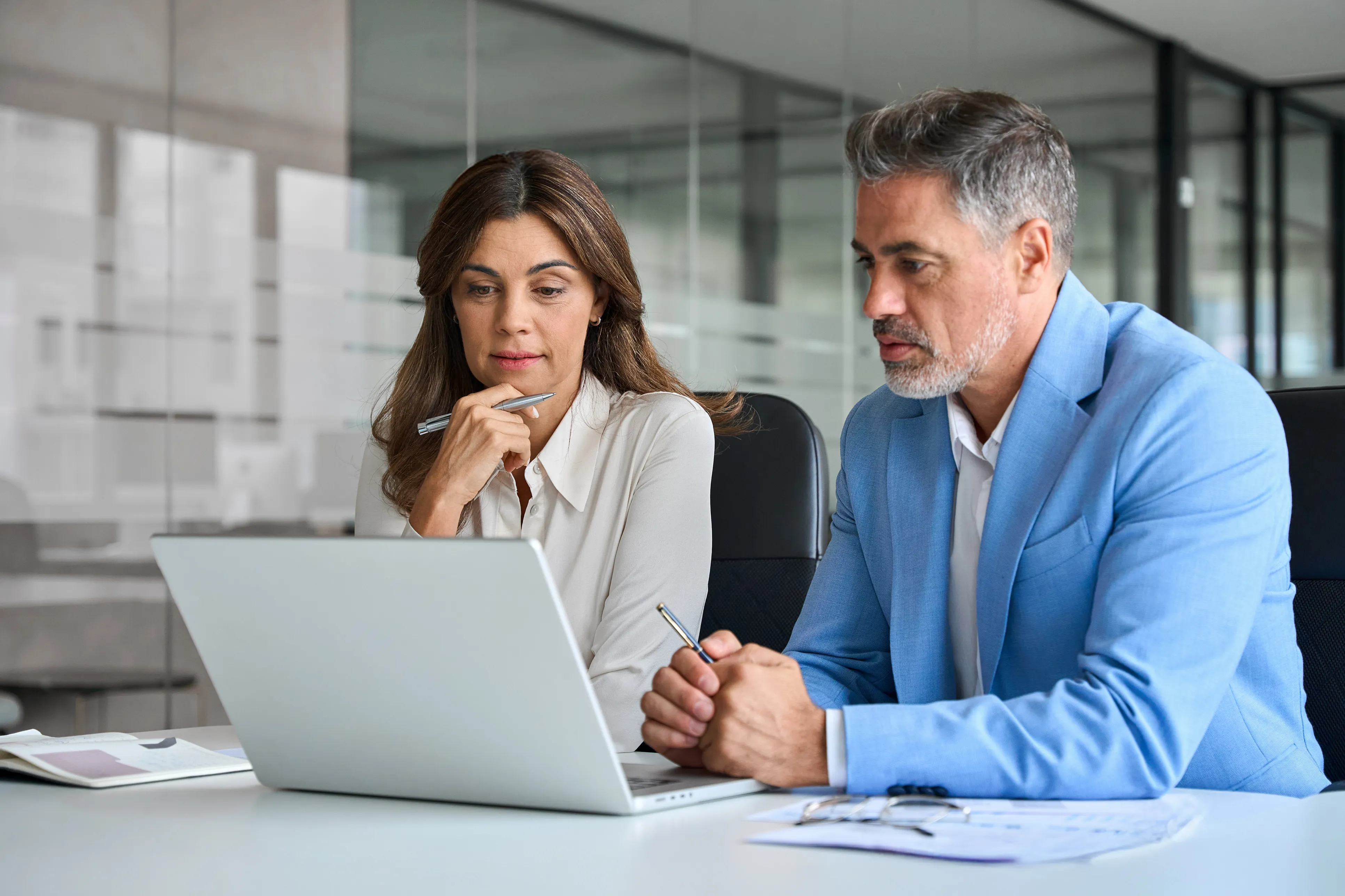 Section 2 H2 01 i Stock 2235903714