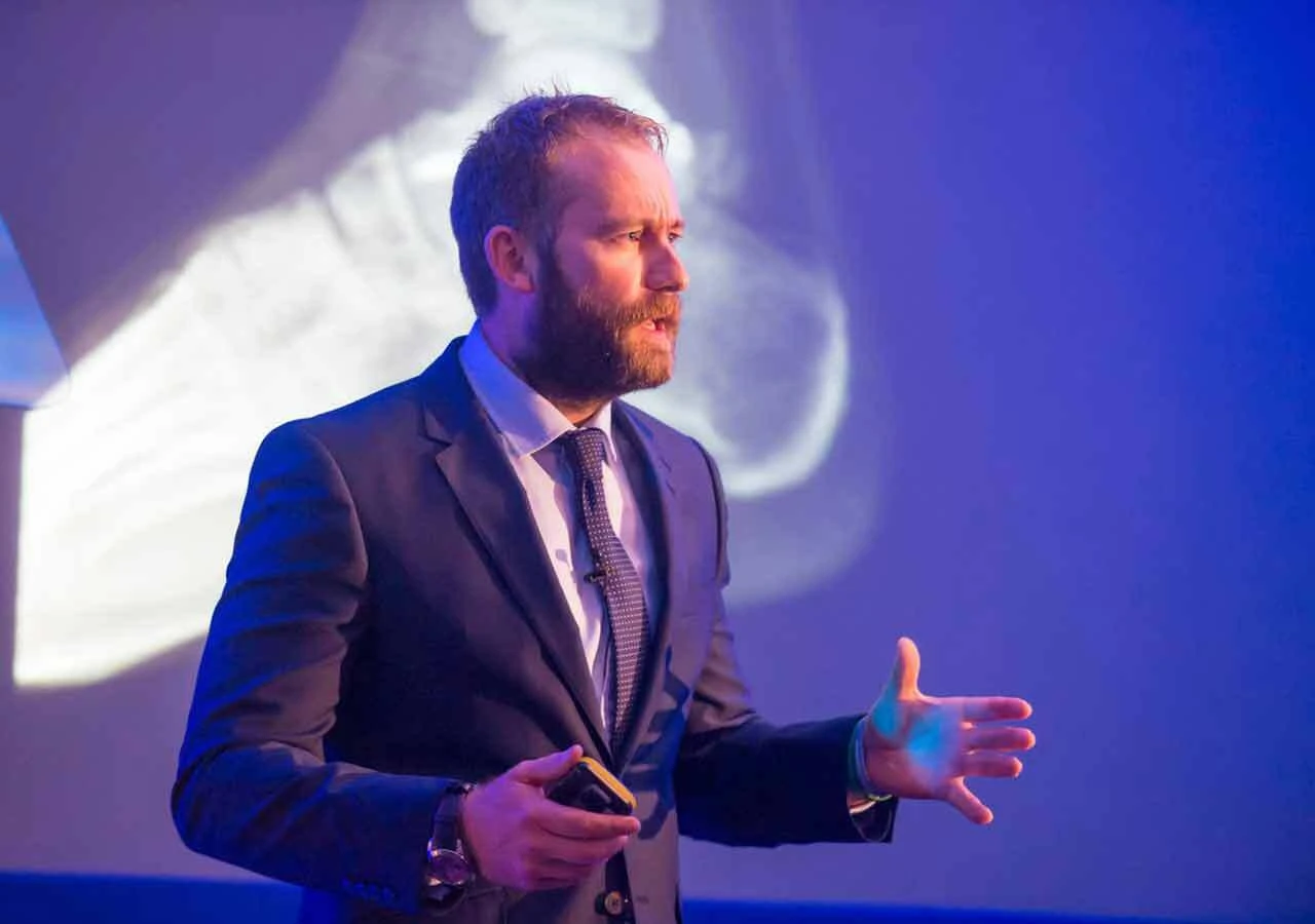 James ketchell gyrocopter speaking picture 1