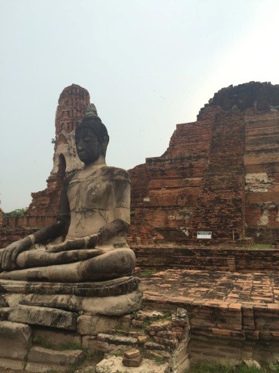 世界遺産　タイ・アユタヤの仏像